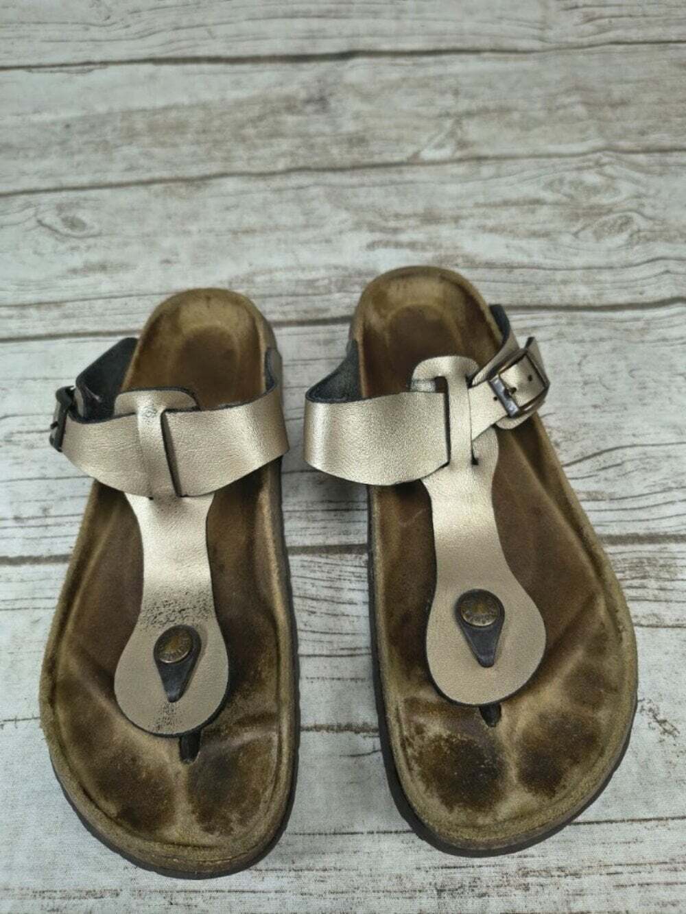 Betula Metallic Gold  Gizeh T-Strap Sandals EU 38